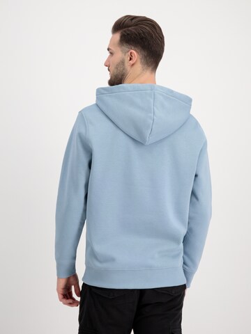 ALPHA INDUSTRIES Sweatshirt in Blau