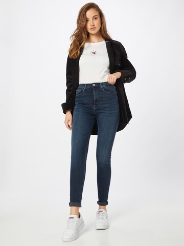 Tommy Jeans Skinny Jeans 'Sylvia' in Blauw