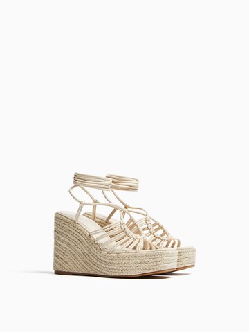 Sandales Bershka en beige