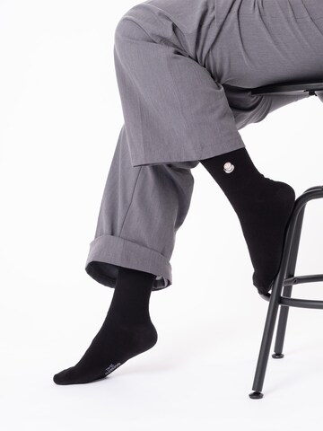 Occulto Socks 'Juno' in Black