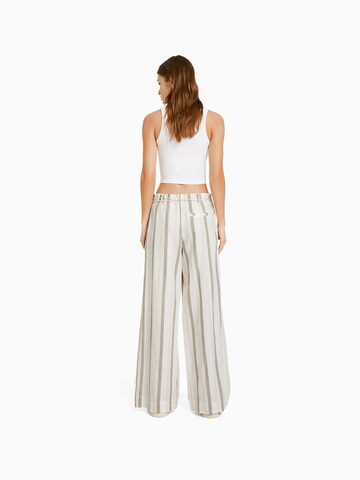 Loosefit Pantalon Bershka en beige