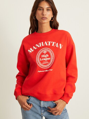 Sweat-shirt Grimelange en rouge : devant