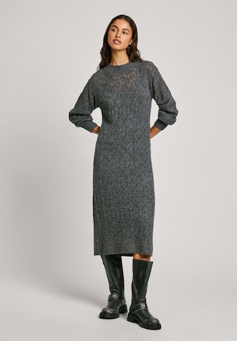 Pepe Jeans Strickkleid 'HAILEY' in Grau: Vorderseite