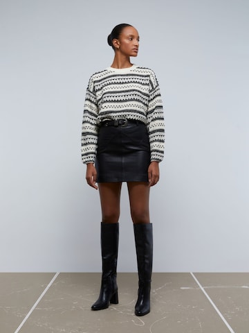 Coupe slim Jupe Scalpers en noir