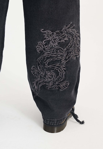 Ed Hardy Baggy Джинсы-карго 'Dragon' в Черный