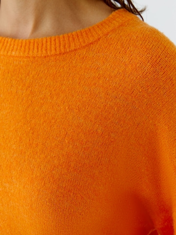 OUI Pullover in Orange