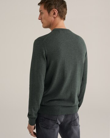 WE Fashion Sweater in Green