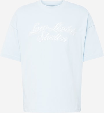 Low Lights Studios T-shirt 'Shutter' i blå: framsida
