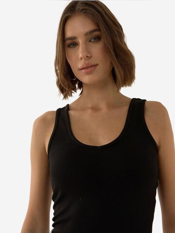 Hiccup Top in Schwarz