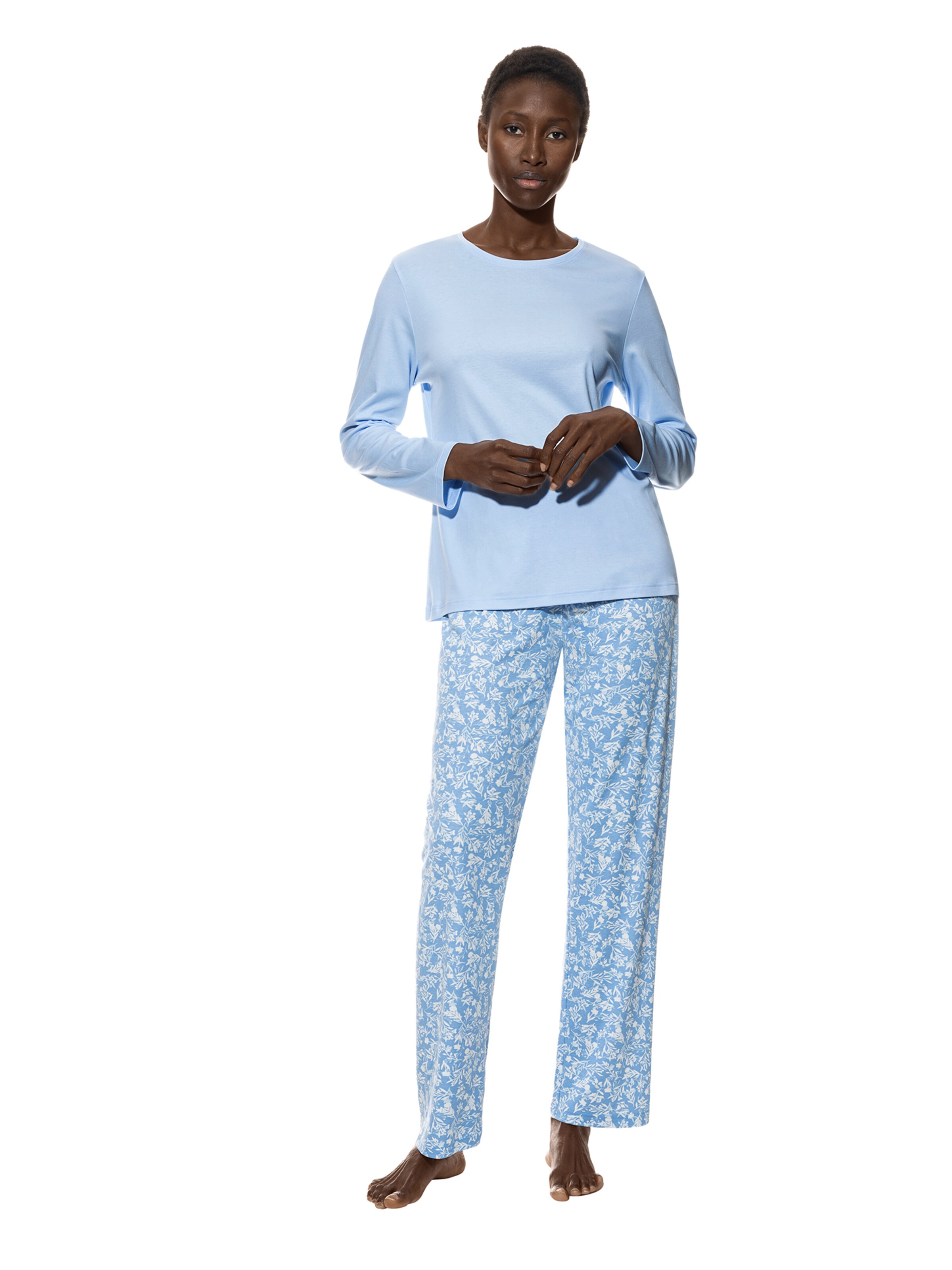 Mey Pyjama 'Flower Meadow' in Blauw: voorkant