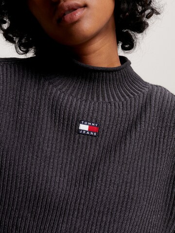 Pull-over Tommy Jeans en noir