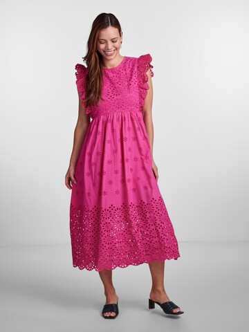 Robe d’été 'FIMLA' YAS en rose