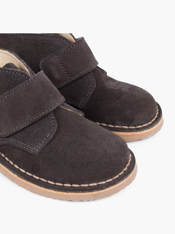 Pisamonas - Botas en gris