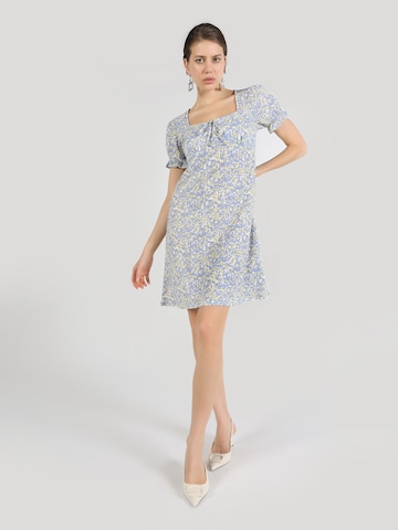 Colin's Dress in Blue: front
