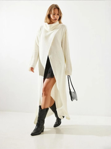 Abito in maglia di Bianco Lucci in beige: frontale