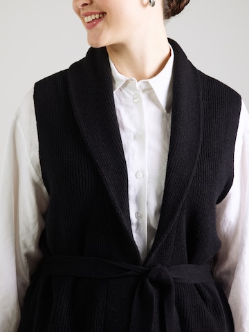 Gilet in maglia 'CARKatia' di ONLY Carmakoma in nero