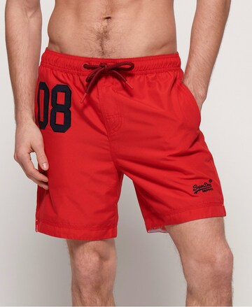 Superdry Badeshorts 'Water' in Rot: predná strana