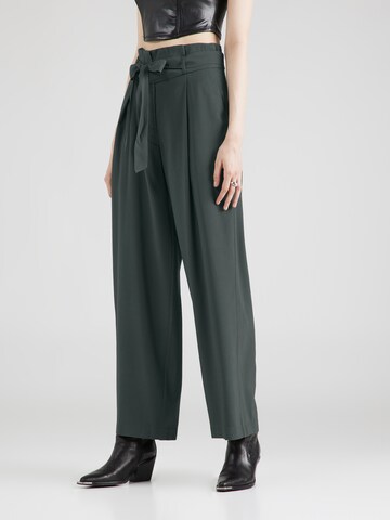 ABOUT YOU Wide leg Trousers in Green: front