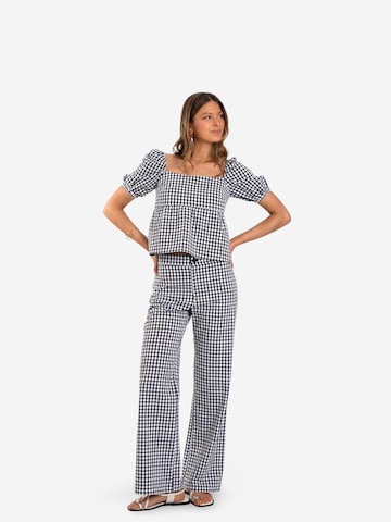 THE-ARE Blouse in Zwart