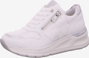 SUPREMO Sneakers in White: front