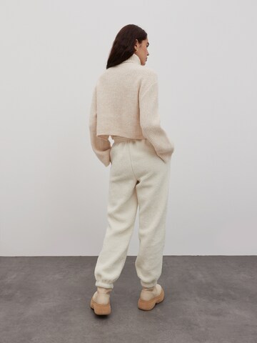 EDITED Tapered Hose 'Diya' in Beige