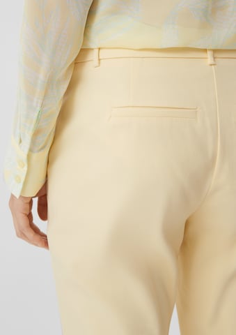 Coupe slim Pantalon chino COMMA en jaune