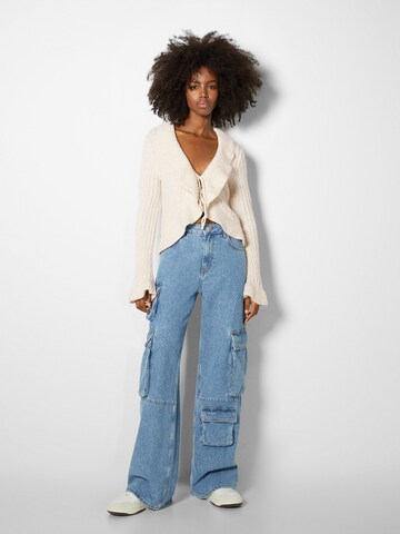 Bershka Strickjacke in Beige