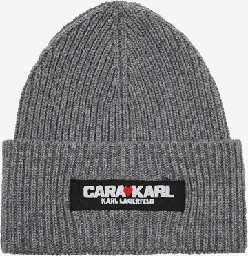 KARL LAGERFELD x CARA DELEVINGNE Beanie in Grau: predná strana