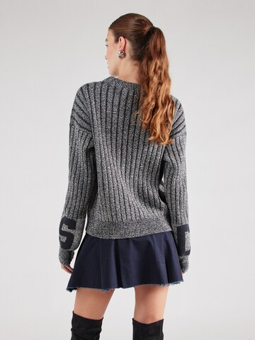 GCDS Sweater in Grey