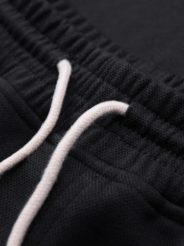 Ombre Regular Sporthose‌‌ in Schwarz