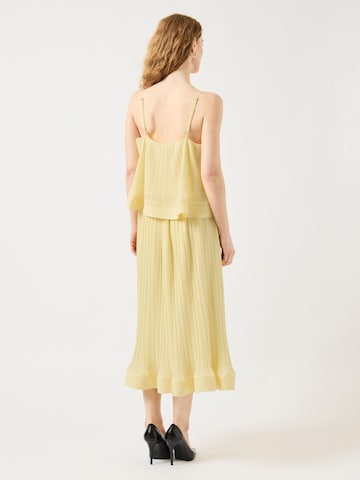 Top 'YASRiva' di YAS in giallo