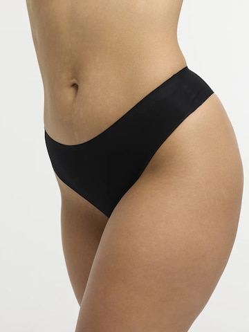 String 'Air Sense Tanga' cfab en noir