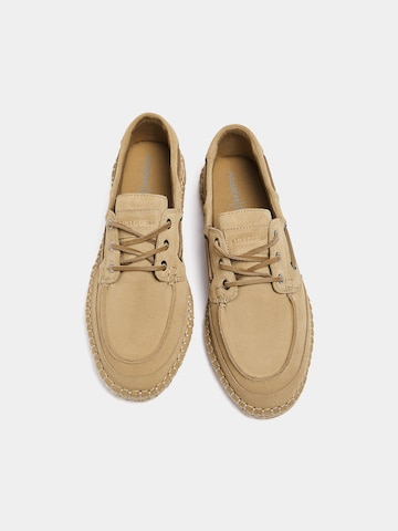 Pull&Bear Mocassins in Bruin