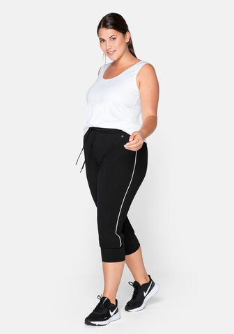 SHEEGO Tapered Pants in Black