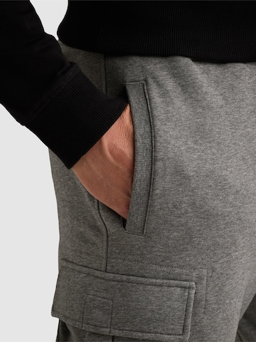 Loosefit Pantaloni sportivi 'Airstreamer cargo sweatpants' di PME Legend in grigio