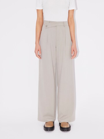 LeGer by Lena Gercke Wide leg Pleat-Front Pants 'Doro' in Grey: front