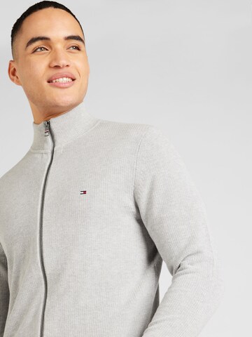 TOMMY HILFIGER Cardigan i grå