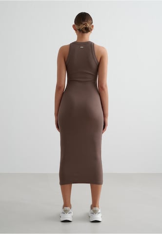 Aim'n Sportkleid in Braun