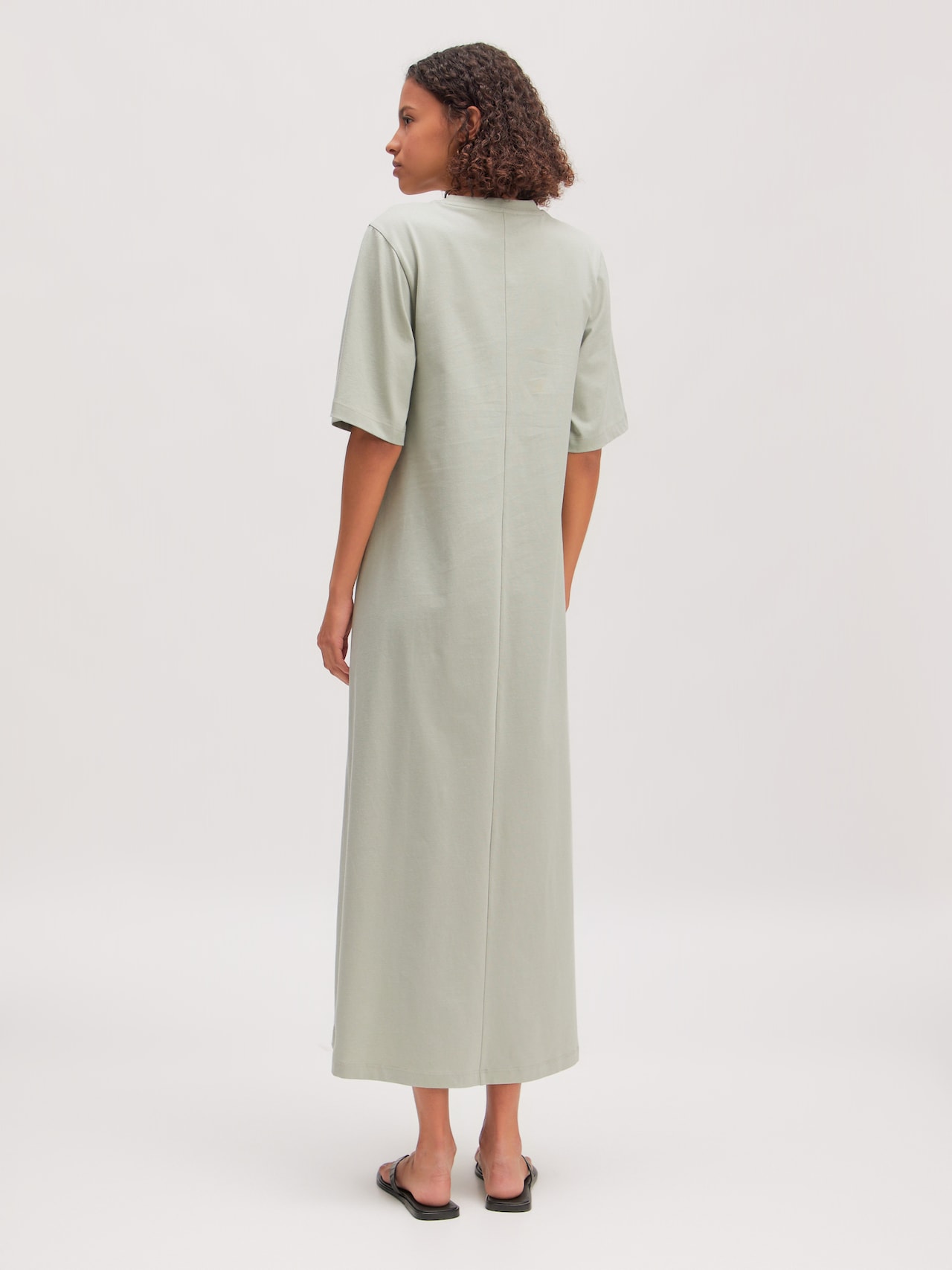 EDITED Nouveautés Robe 'Kallie' gris