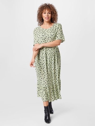 ONLY Carmakoma - Vestido en verde: frente