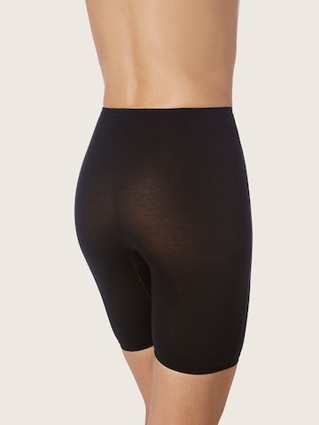 Panty 'Galatea soy fiber short-leg panties' di zd ZERO DEFECTS in nero