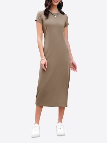 Rochie de la Imily Bela pe verde