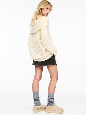 Pull&Bear Sweater in Beige