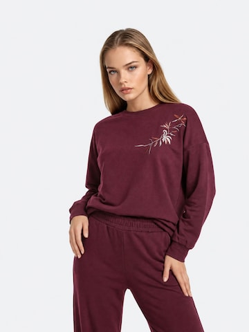 Lady Bersan Leisure suit in Red