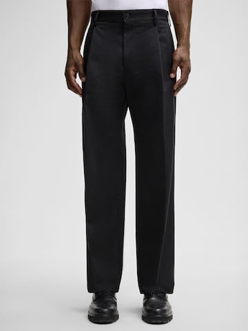 Loosefit Pantalon à plis 'Jarod' STRELLSON en noir : devant