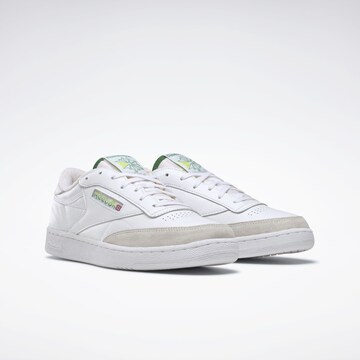 Baskets basses 'Club C 85' Reebok en blanc