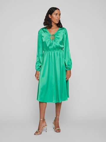 VILA Φόρεμα 'Petia' σε πράσινο: μπροστά