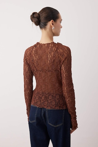 Trendyol Shirt in Brown