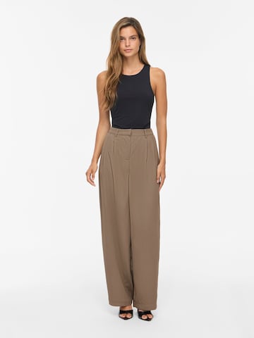 VILA - Barrel Pantalón plisado 'VILee' en marrón