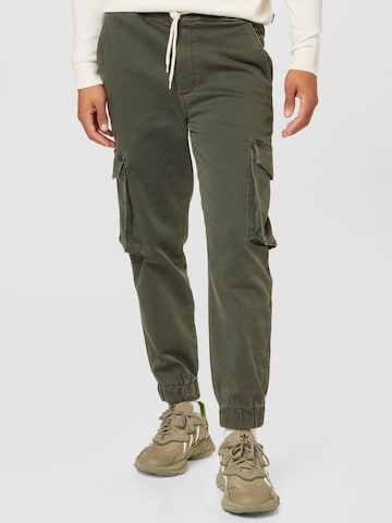 ABOUT YOU Tapered Cargo Pants 'Jake' in Green: front